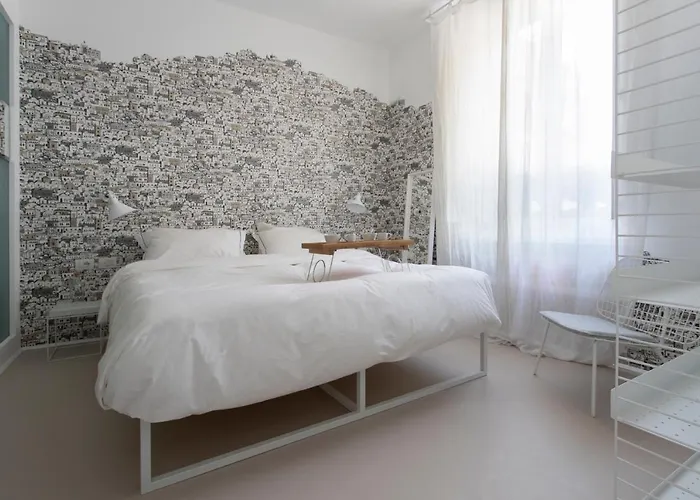 Guesthost - Piazza Fanti Luxury Apartamento