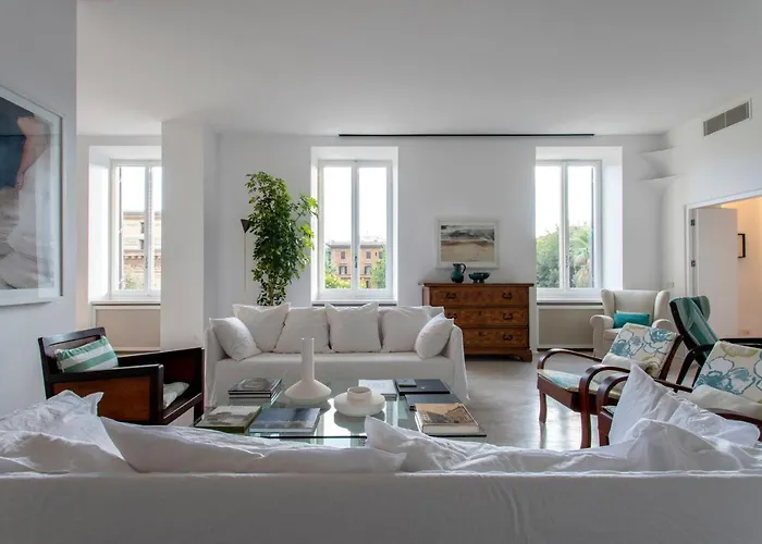Guesthost - Piazza Fanti Luxury Apartamento
