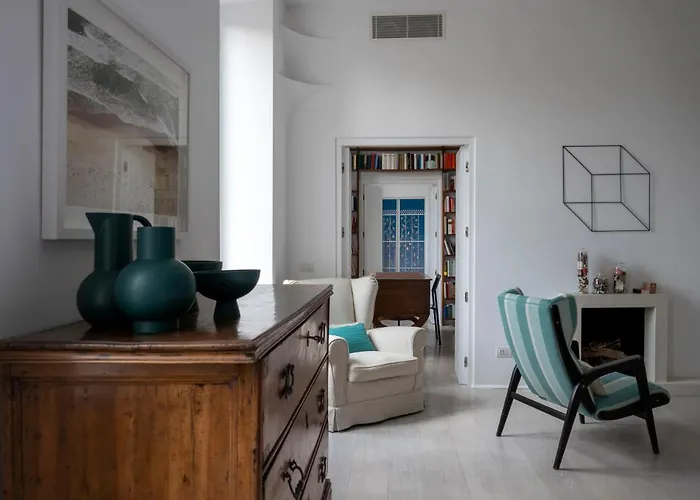 Guesthost - Piazza Fanti Luxury Apartamento *