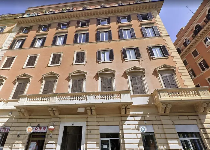 Guesthost - Piazza Fanti Luxury Apartamento *